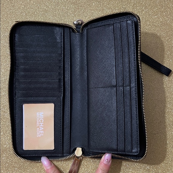 Used Michael Kors Black Saffiano Leather Continental Zip-Around Wristlet Wallet - Picture 11 of 16